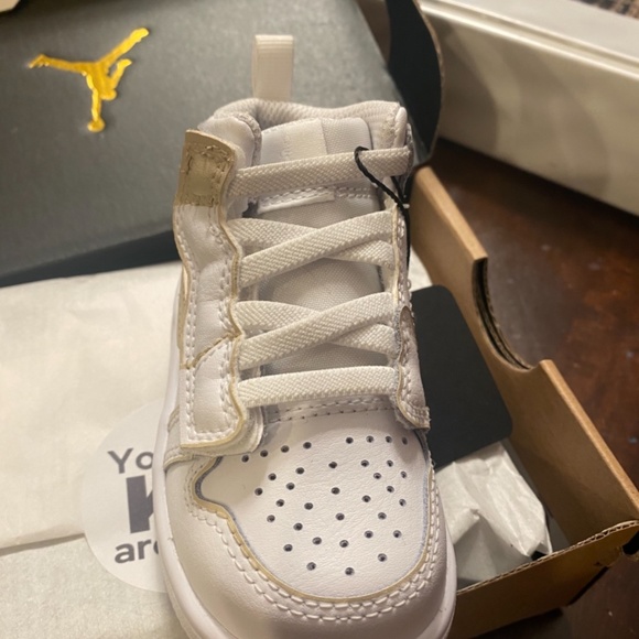 Custom Nike size 5 toddler sneakers - Picture 6 of 6